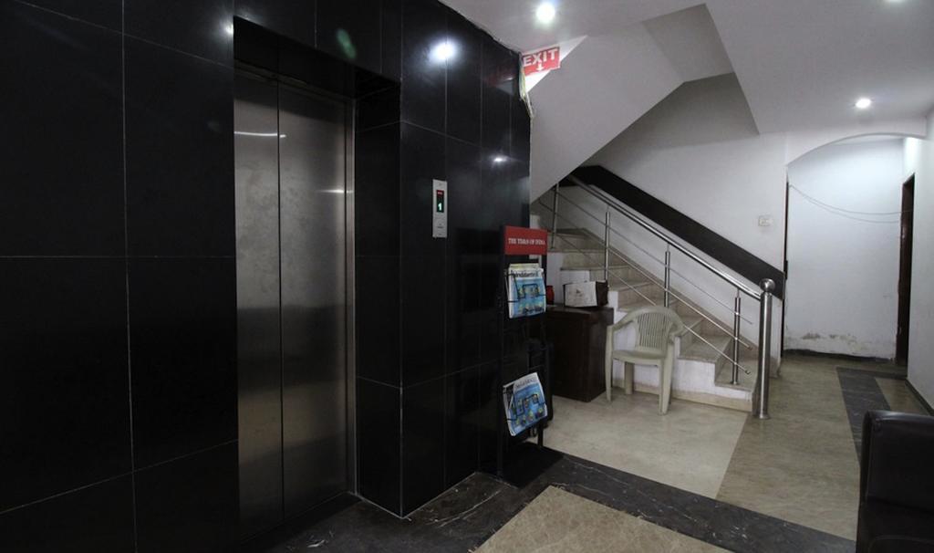 Hotel Unistar New Delhi Exterior foto