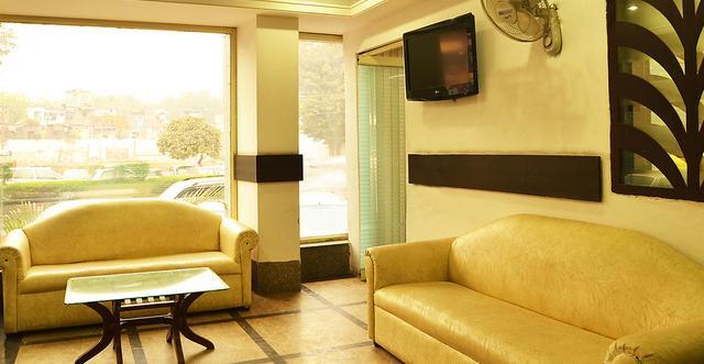 Hotel Unistar New Delhi Exterior foto