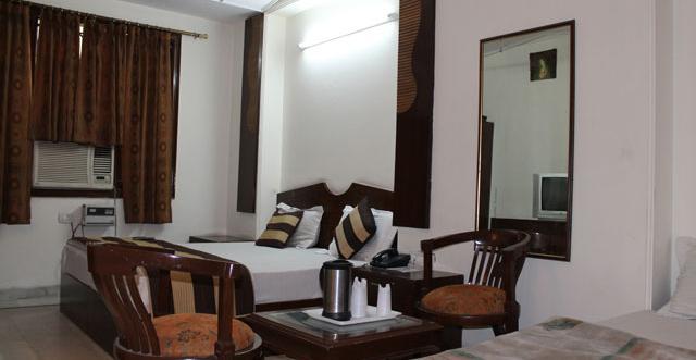 Hotel Unistar New Delhi Exterior foto
