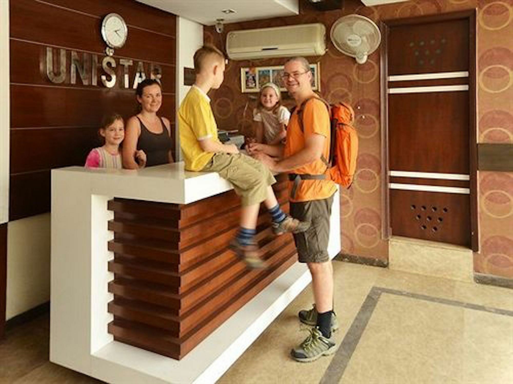 Hotel Unistar New Delhi Exterior foto