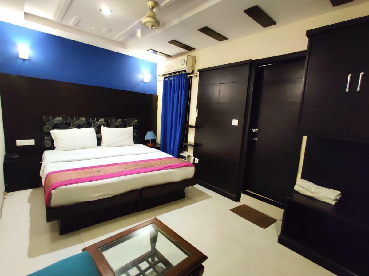 Hotel Unistar New Delhi Exterior foto