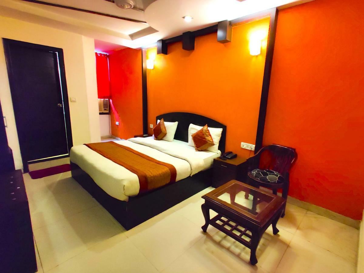 Hotel Unistar New Delhi Exterior foto